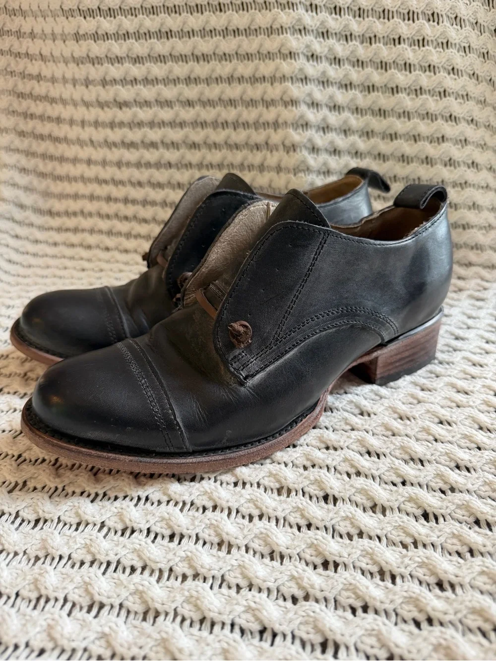 Freebird by Steven Mabel Black Leather Low Heel Oxford High Shoes Women Size 10